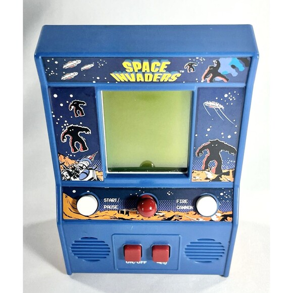 Taito Space Invaders Handheld Electronic Game 2016 Tested - Picture 2 of 9